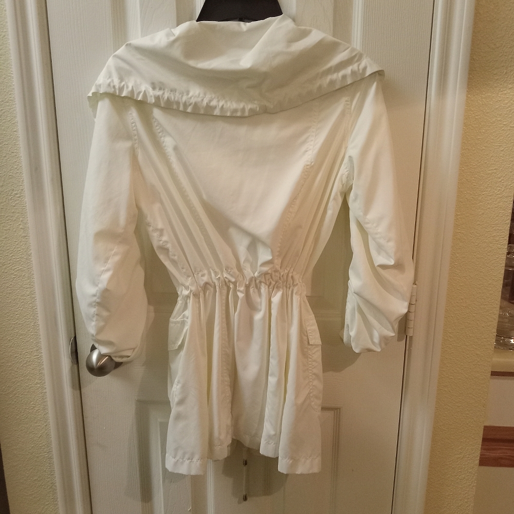 Jacket - Picture 2 of 11